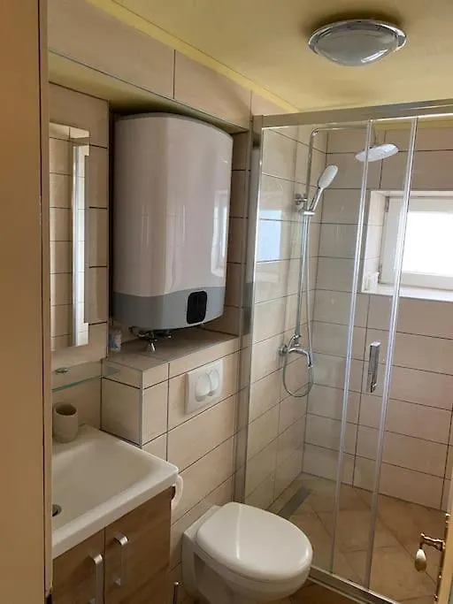 Cosy Apartment In Old Quarter Baška
