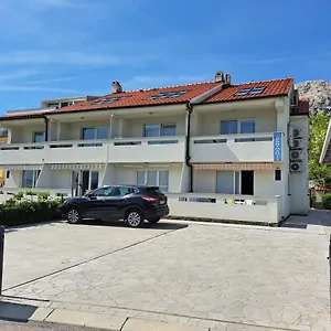  Apartament Mare I