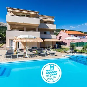 Apartment Viktorija 2, Baska (Krk)